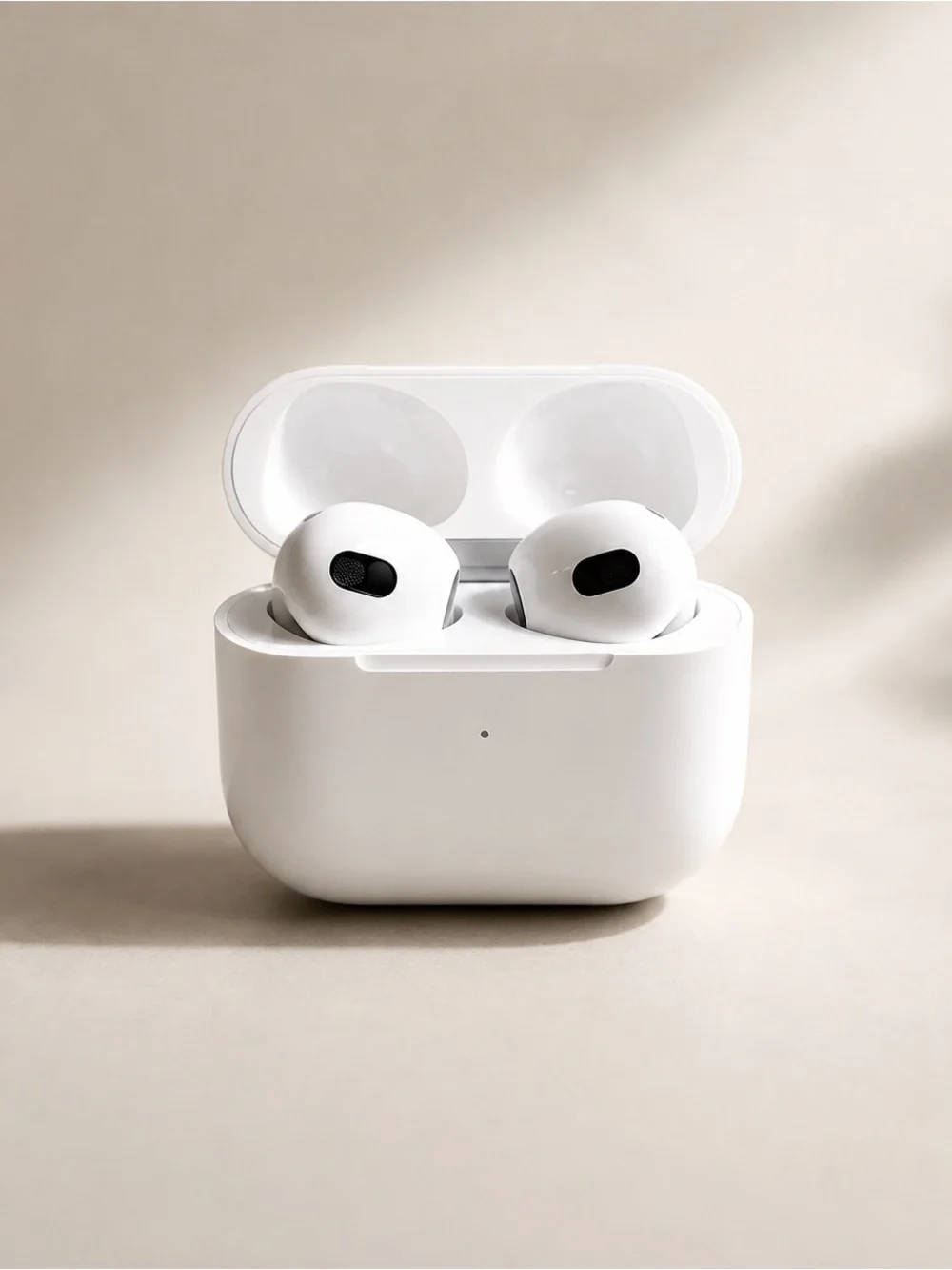 Apple White Wireless Earbud AirPods Pro 3